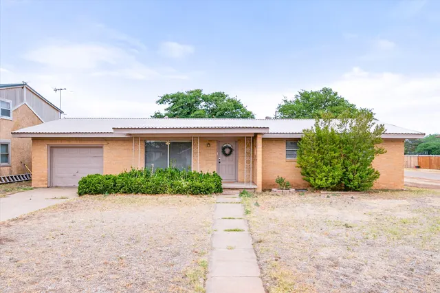 Front exterior — 1202 Green Avenue, Wilson, TX 79381