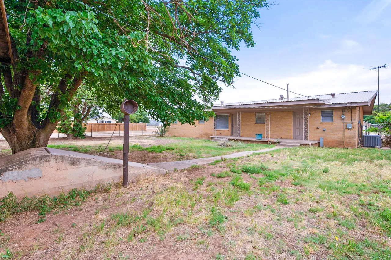 Photo 36 — 1202 Green Avenue, Wilson, TX 79381