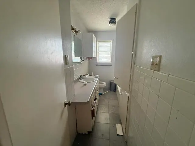 Photo 12 — 5540 17th Place, Lubbock, TX 79416