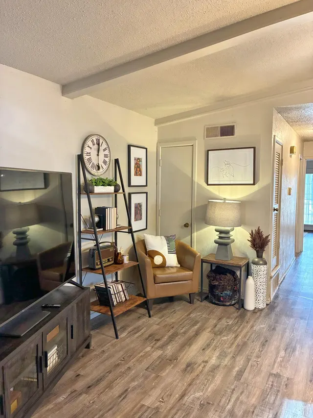 Photo 8 — 4203 17th Street, Lubbock, TX 79416
