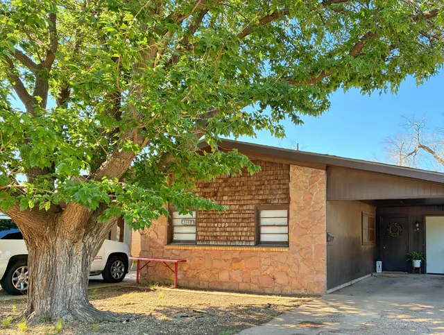 Photo 3 — 4203 17th Street, Lubbock, TX 79416