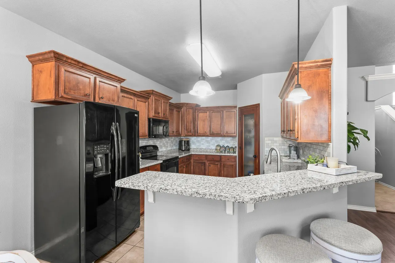 Photo 10 — 6216 101st Place, Lubbock, TX 79424