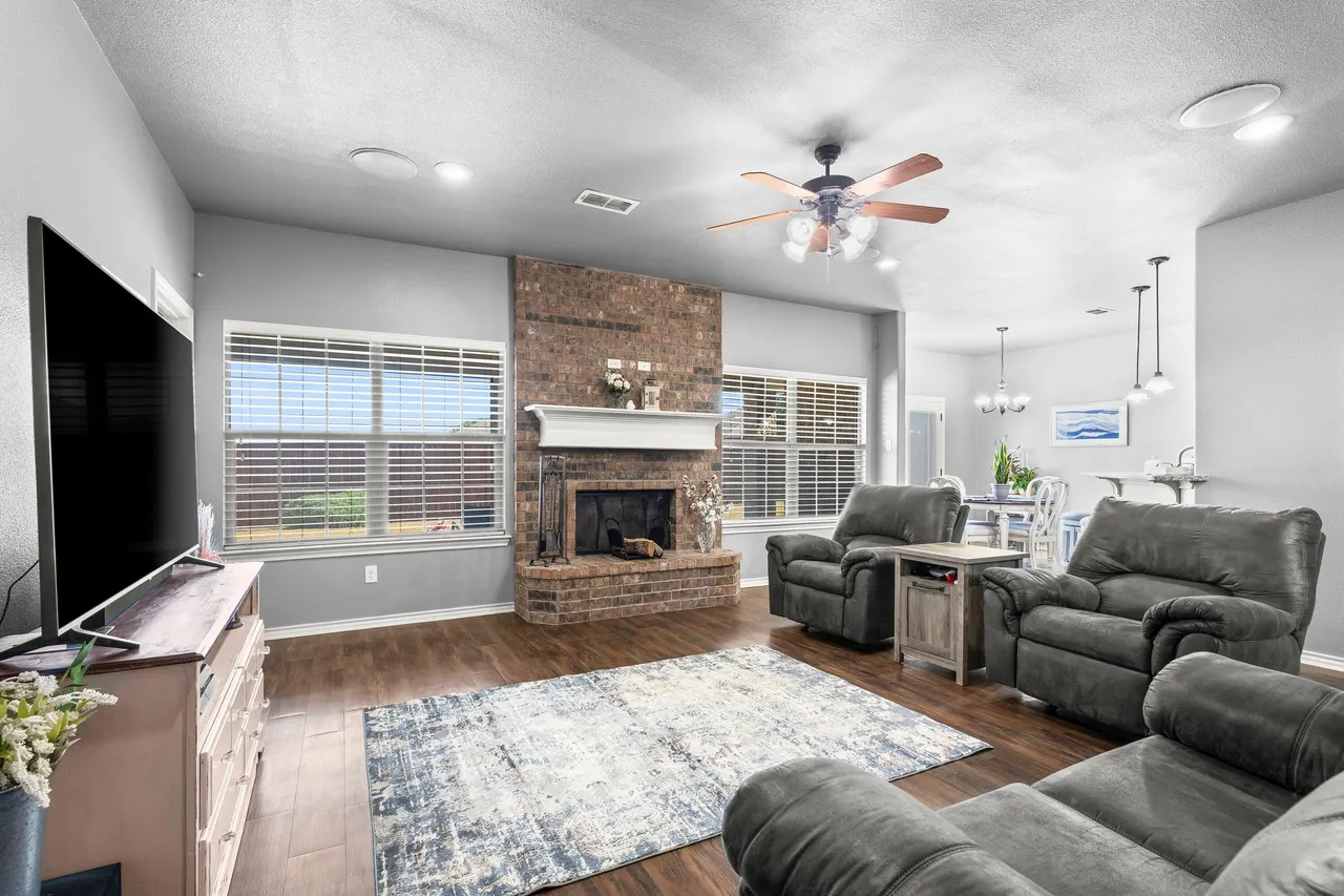 Photo 8 — 6216 101st Place, Lubbock, TX 79424
