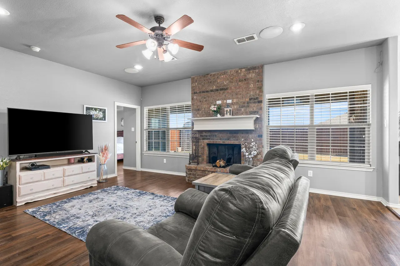 Photo 5 — 6216 101st Place, Lubbock, TX 79424