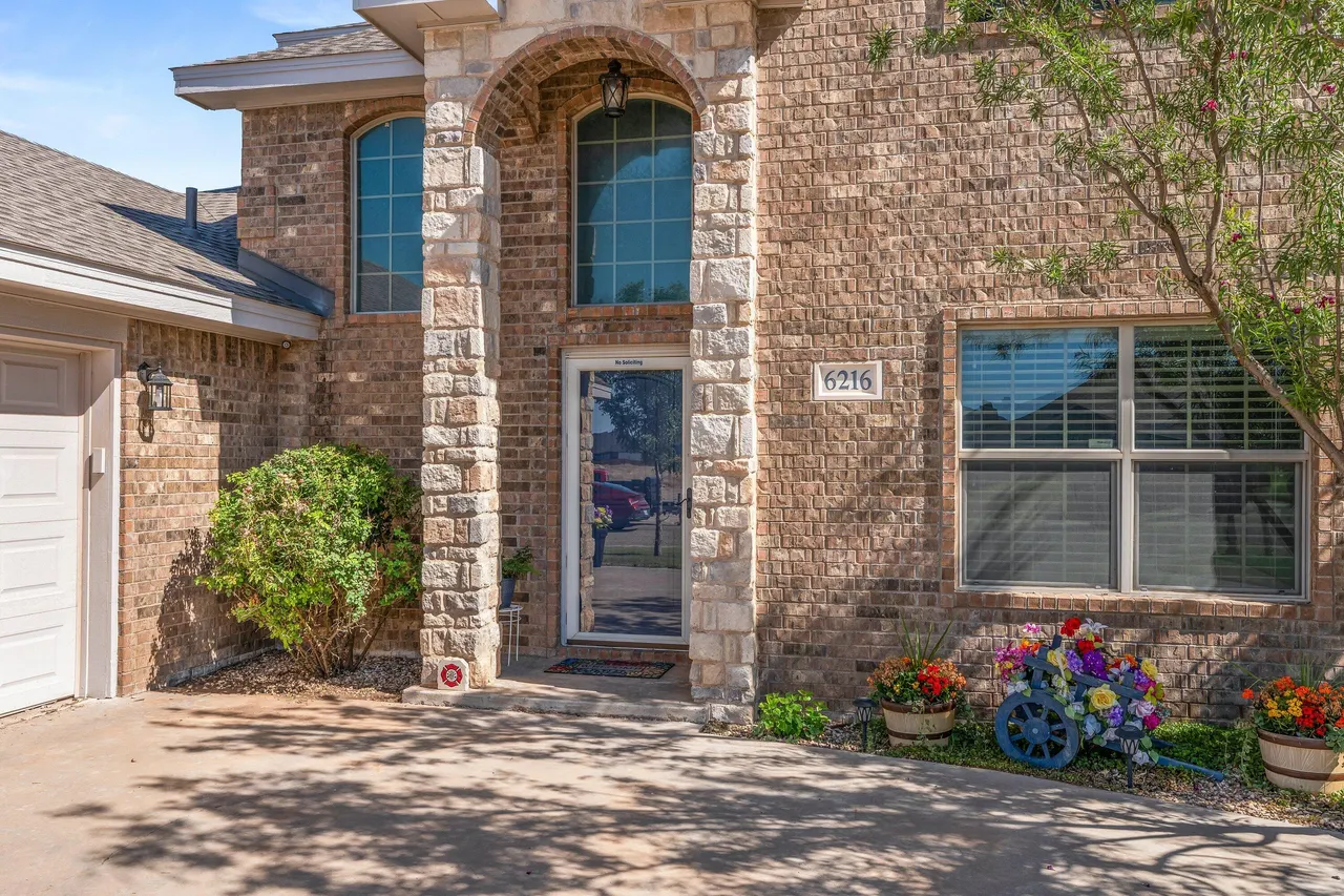Photo 3 — 6216 101st Place, Lubbock, TX 79424