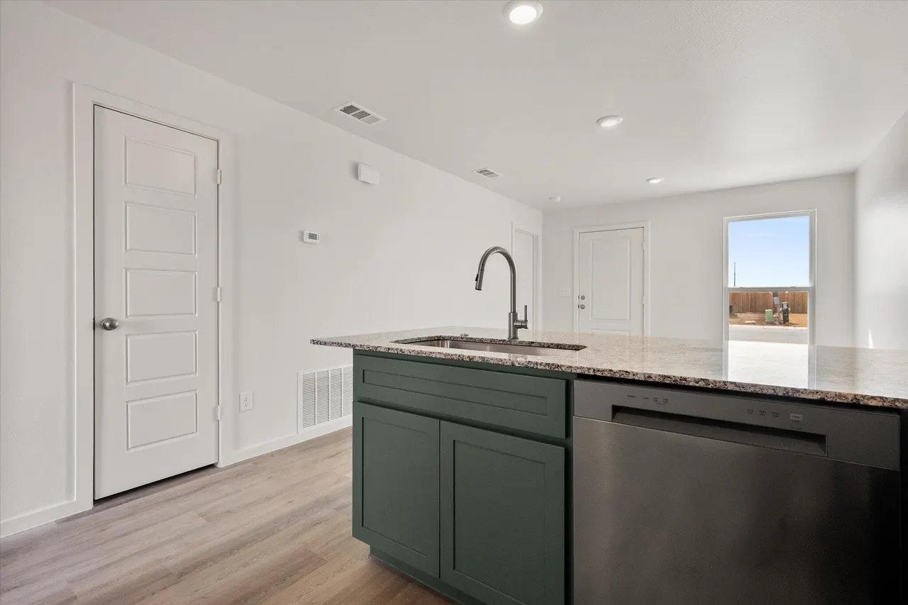 Photo 16 — 8320 25th Street, Lubbock, TX 79407