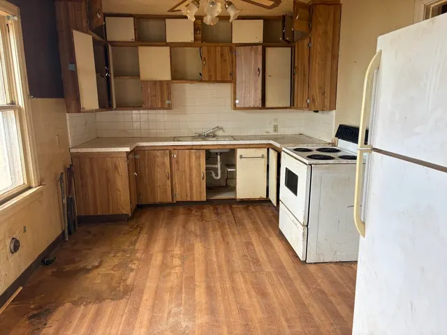 Photo 5 — 916 16th Street, Seagraves, TX 79359