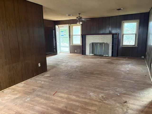 Photo 4 — 916 16th Street, Seagraves, TX 79359