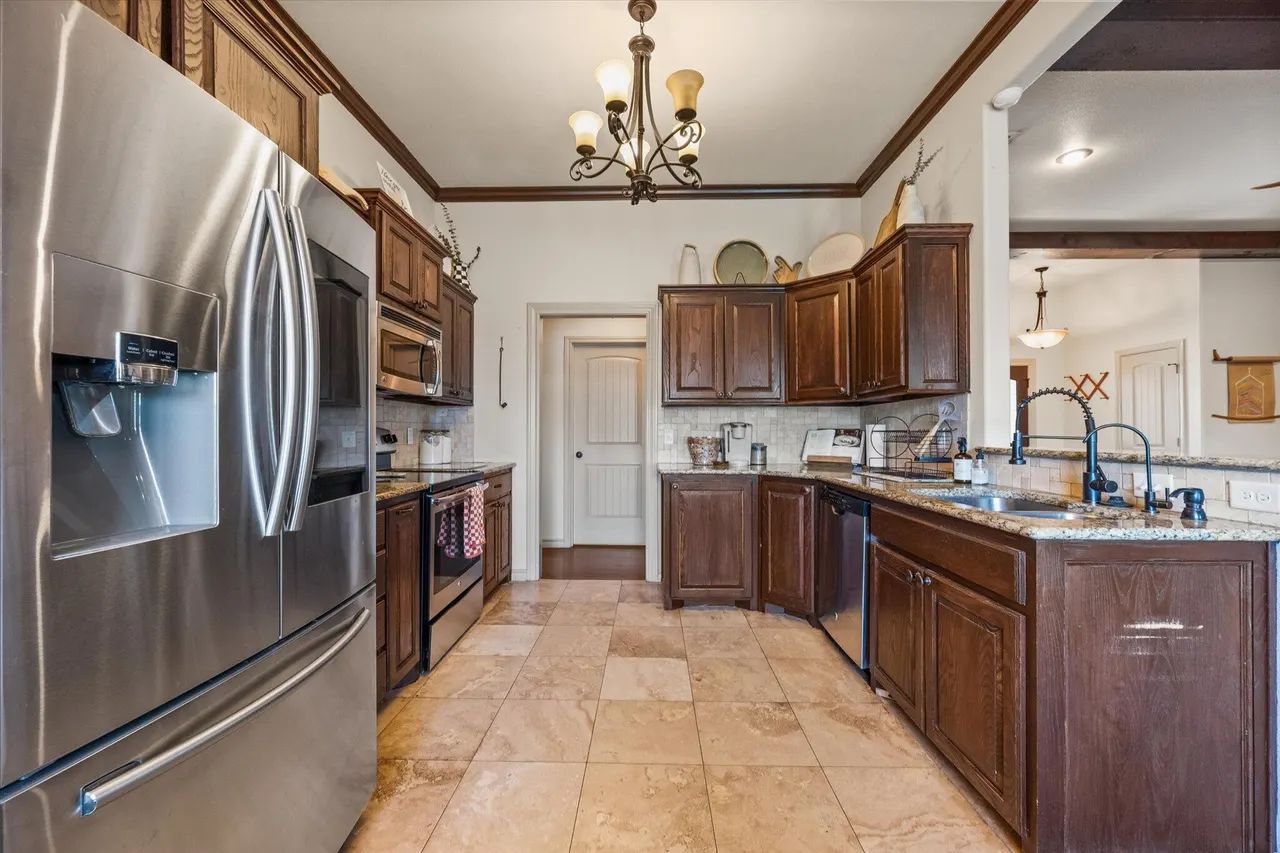 Photo 10 — 2516 Kent Street, Lubbock, TX 79415