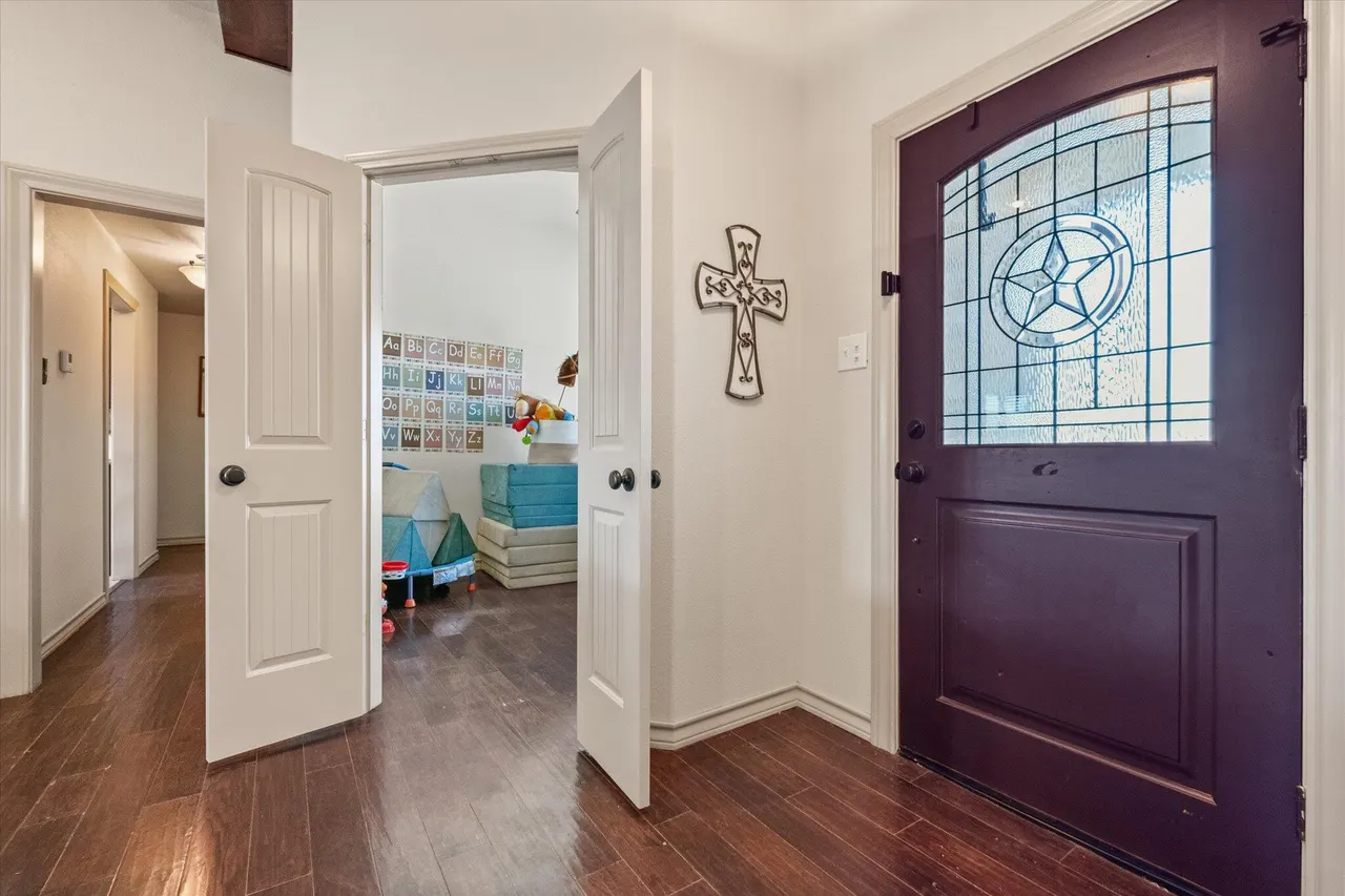 Photo 11 — 2516 Kent Street, Lubbock, TX 79415