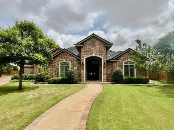 Front exterior — 209 S Garland Street, Plainview, TX 79072
