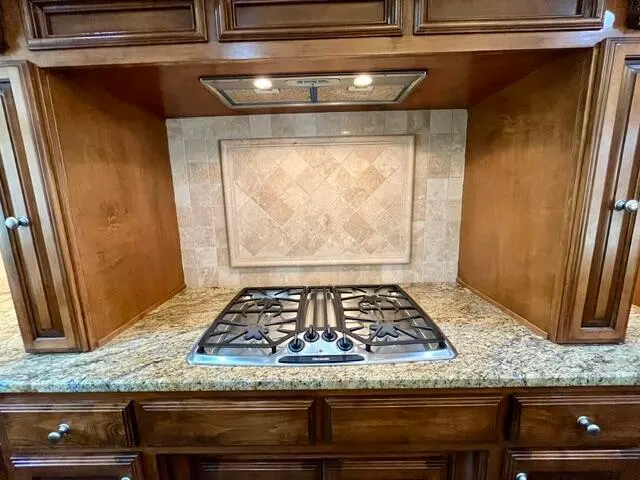 Photo 13 — 209 S Garland Street, Plainview, TX 79072