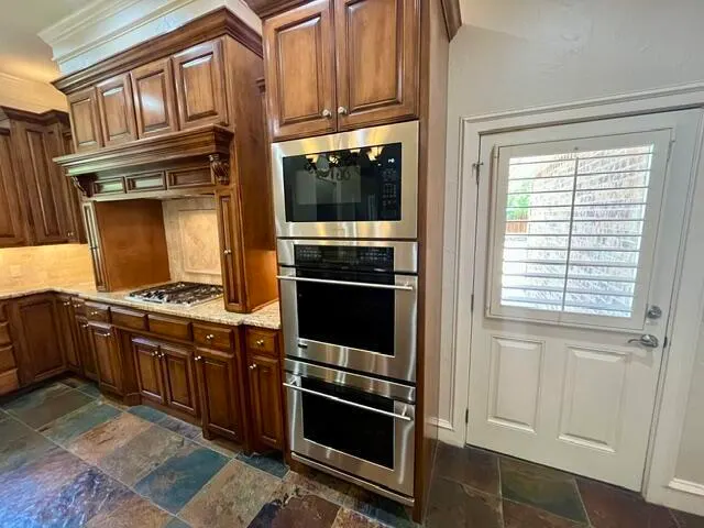 Photo 14 — 209 S Garland Street, Plainview, TX 79072