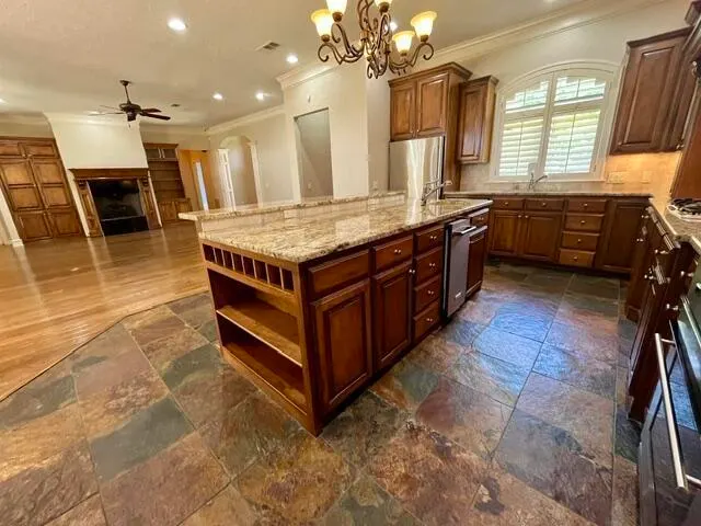 Photo 18 — 209 S Garland Street, Plainview, TX 79072