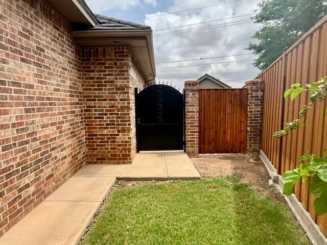 Photo 52 — 209 S Garland Street, Plainview, TX 79072