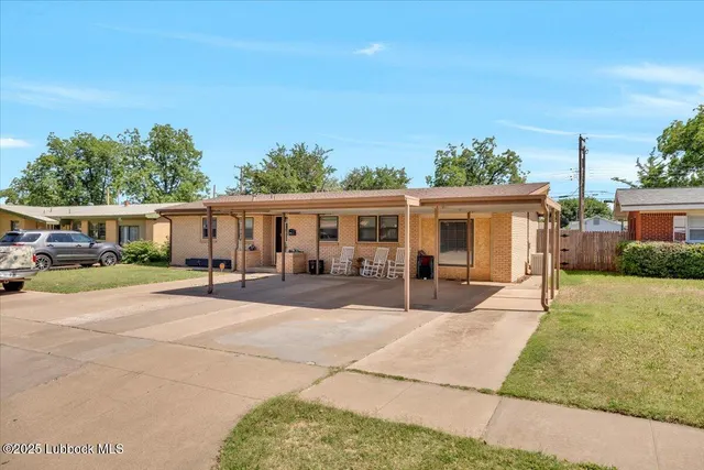 Photo 2 — 4917 44th Street, Lubbock, TX 79414