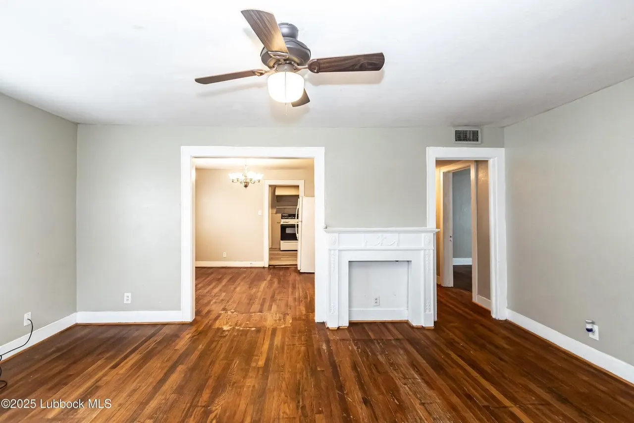 Photo 6 — 2310 15th Street, Lubbock, TX 79401