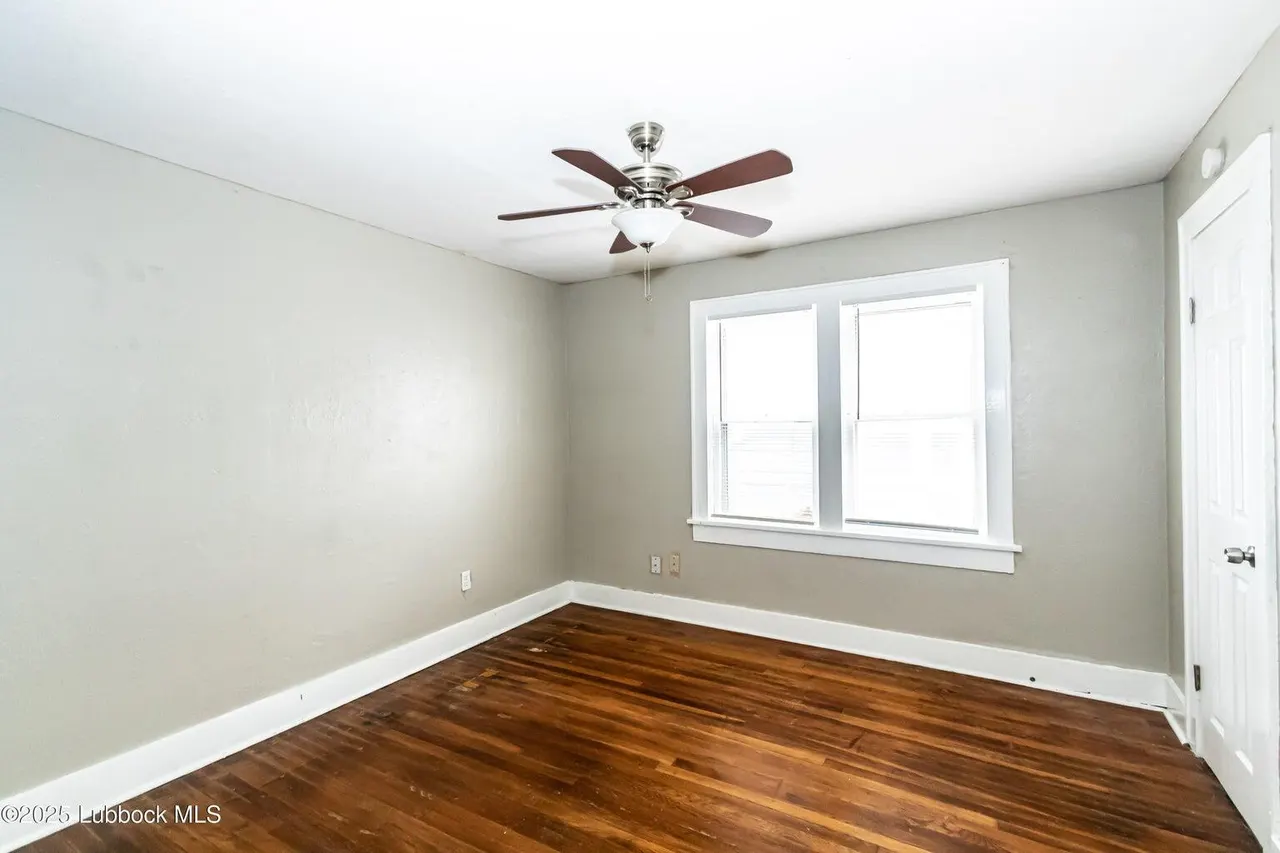 Photo 10 — 2310 15th Street, Lubbock, TX 79401