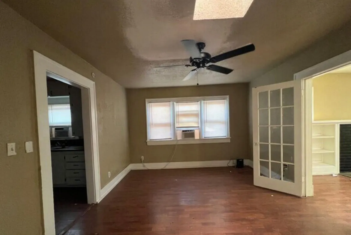 Photo 3 — 2315 15th Street, Lubbock, TX 79401