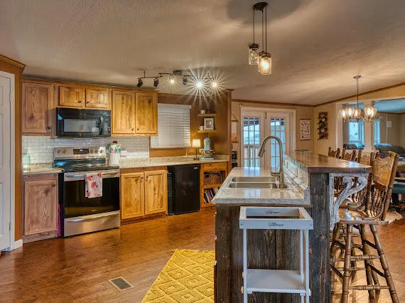 Photo 11 — 6341 Farm Private Road, Smyer, TX 79367