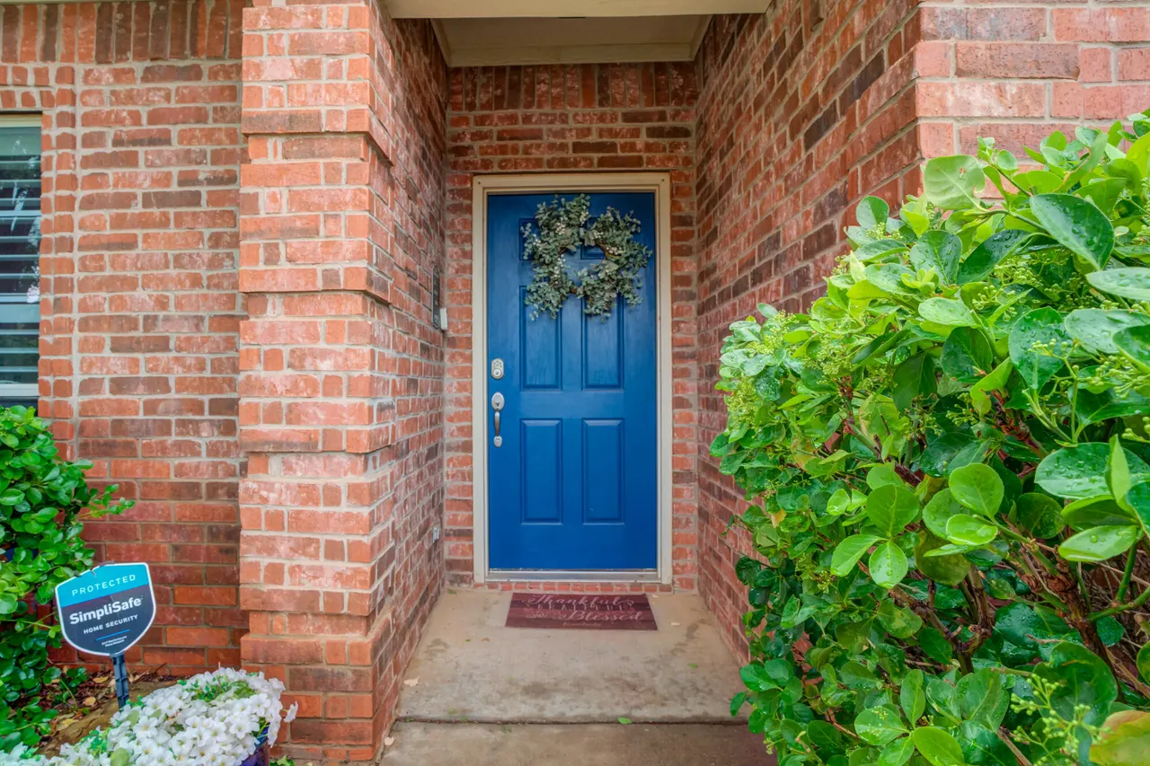 Photo 3 — 4903 Harvard Street, Lubbock, TX 79416