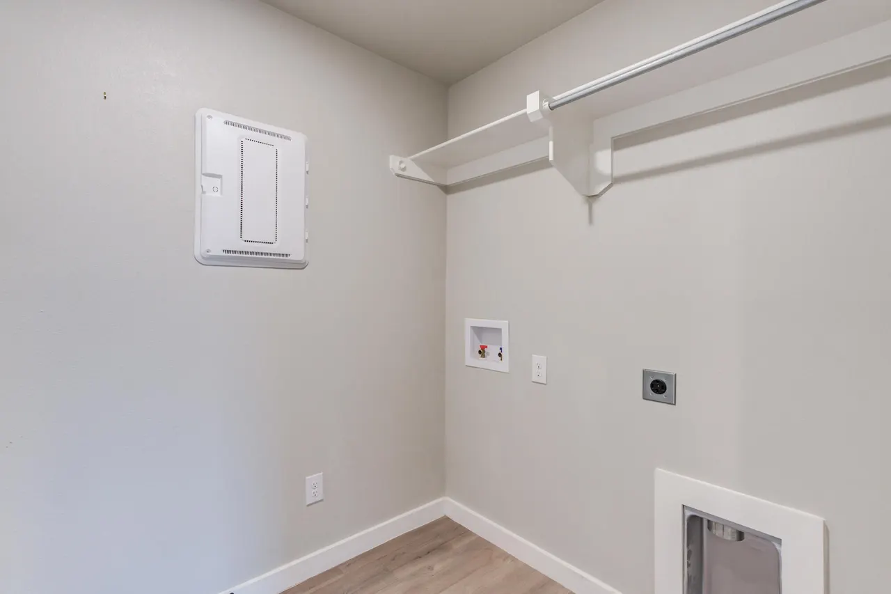 Photo 12 — 3003 Aberdeen Avenue, Wolfforth, TX 79382