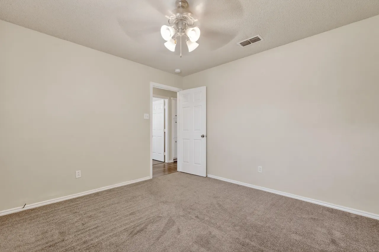 Photo 8 — 3413 107th Street, Lubbock, TX 79423