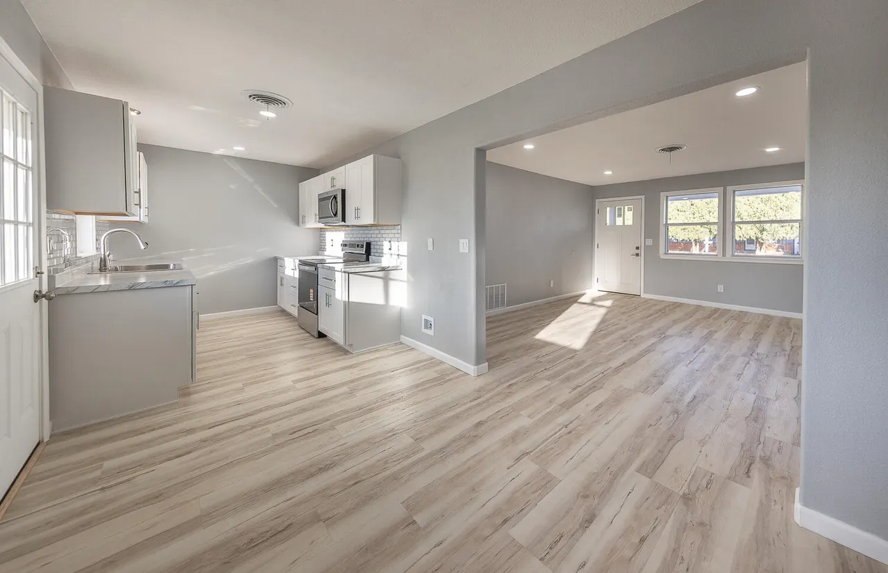 Photo 6 — 5409 Ave D, Lubbock, TX 79404