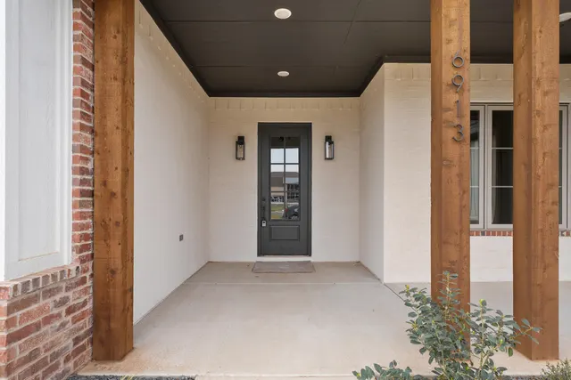 Photo 3 — 6913 44th Street, Lubbock, TX 79407