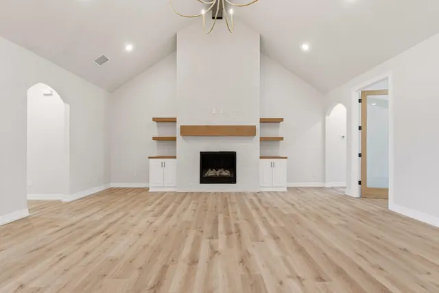 Photo 5 — 6913 44th Street, Lubbock, TX 79407