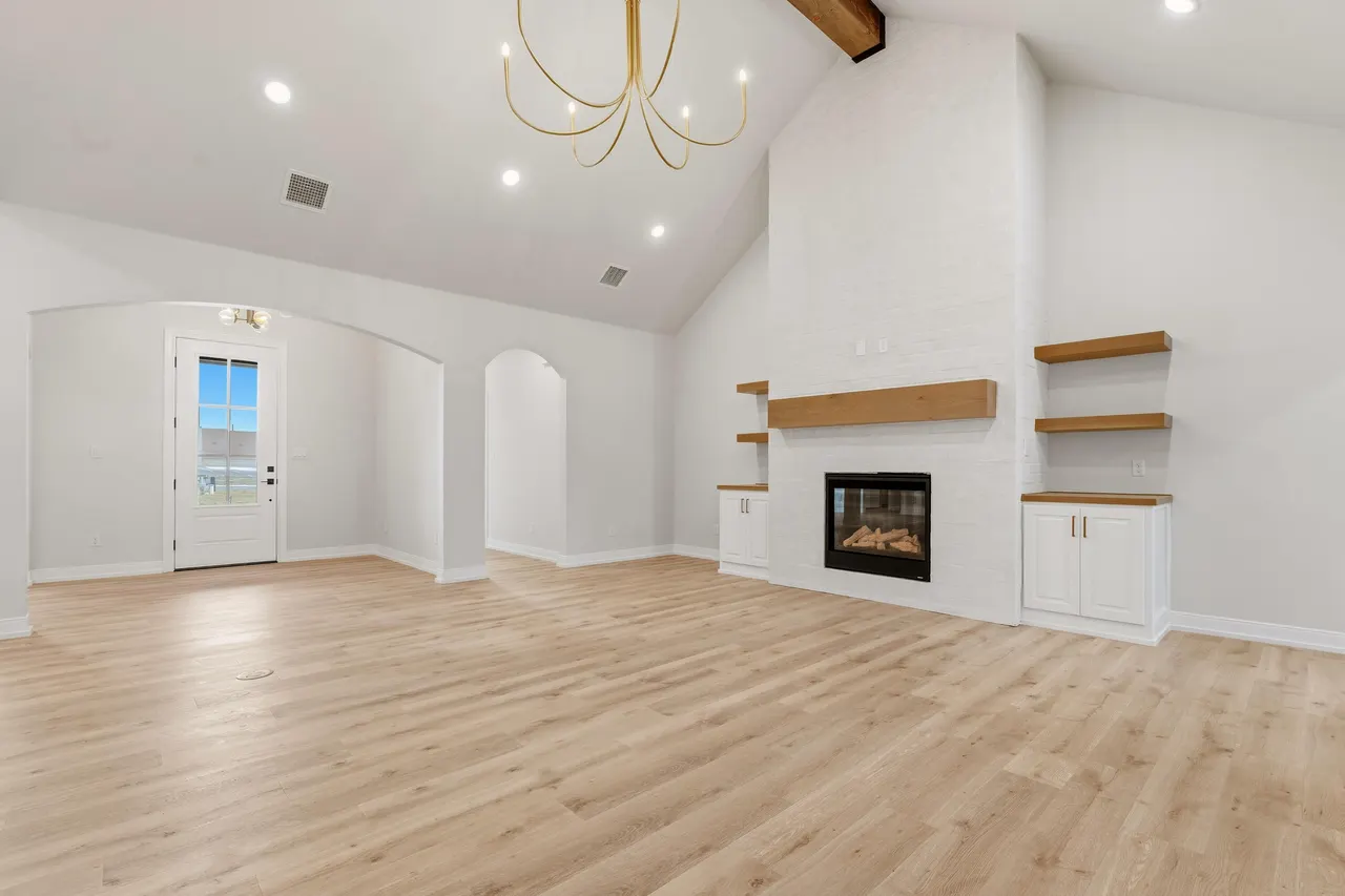 Photo 6 — 6913 44th Street, Lubbock, TX 79407