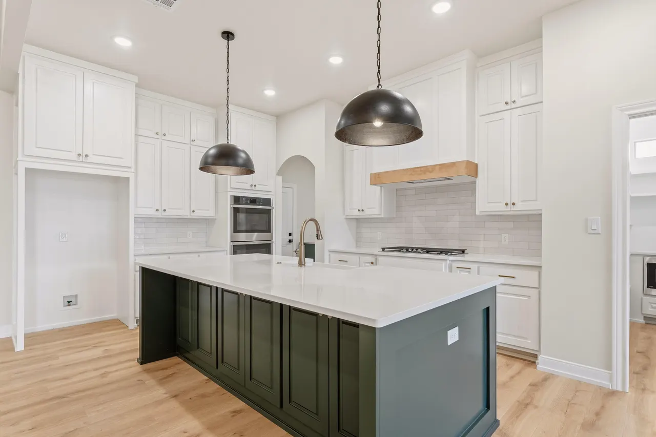 Photo 11 — 6913 44th Street, Lubbock, TX 79407