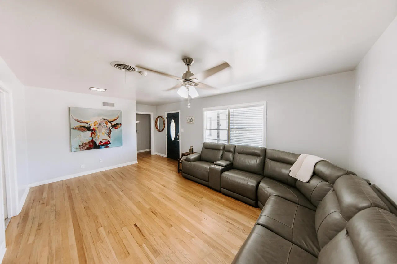 Photo 2 — 4022 38th Street, Lubbock, TX 79413