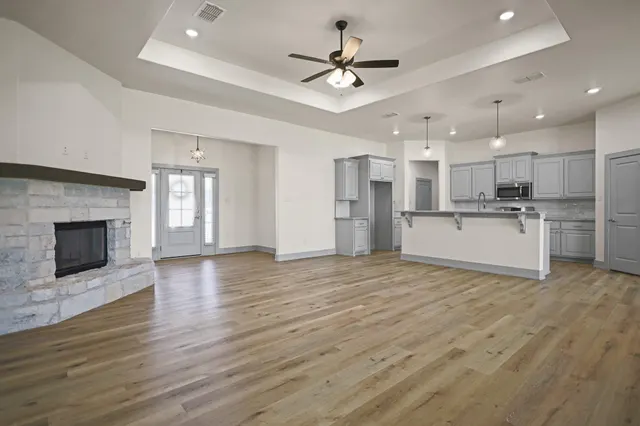 Photo 7 — 407 Cowboy Lane, Wolfforth, TX 79382