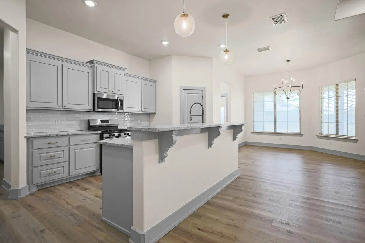 Photo 11 — 407 Cowboy Lane, Wolfforth, TX 79382