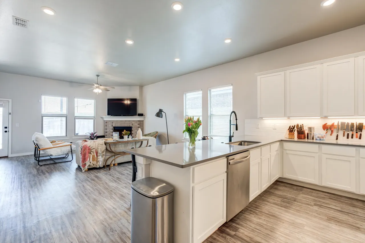 Photo 7 — 13717 Avenue S, Lubbock, TX 79423