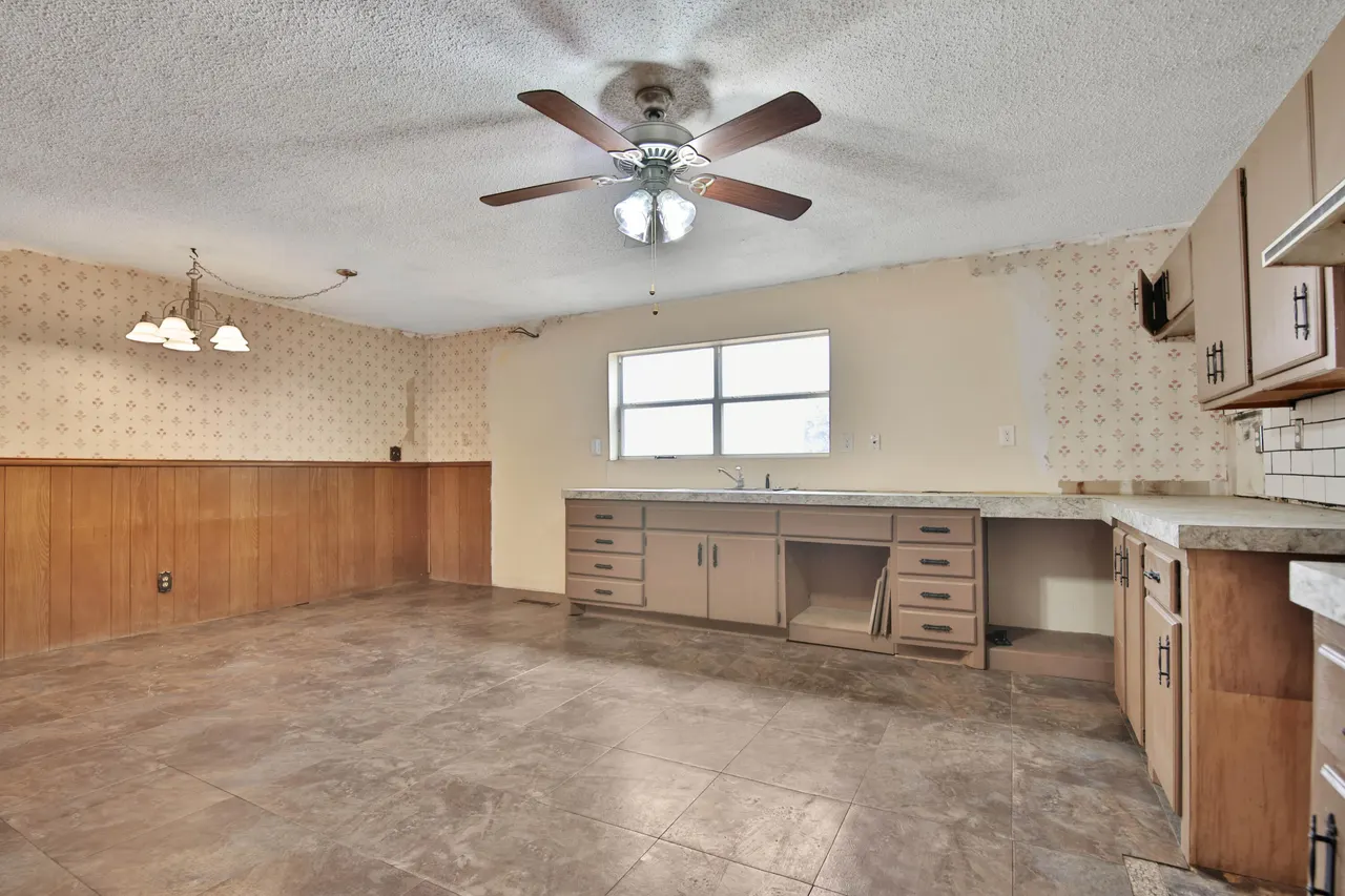 Photo 8 — 6756 Bear Road, Lubbock, TX 79407