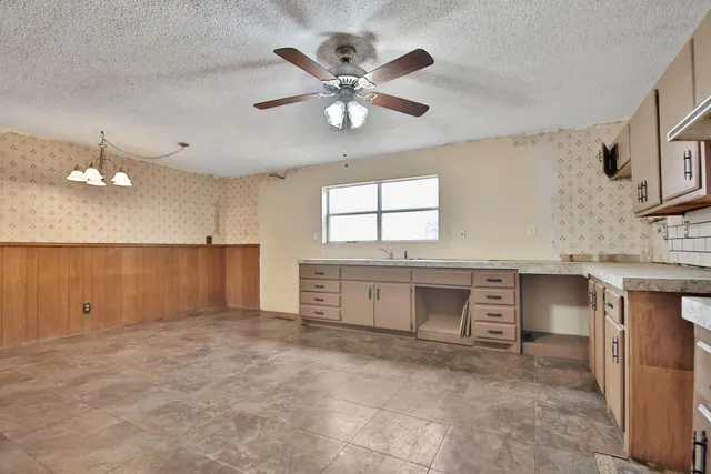 Photo 8 — 6756 Bear Road, Lubbock, TX 79407