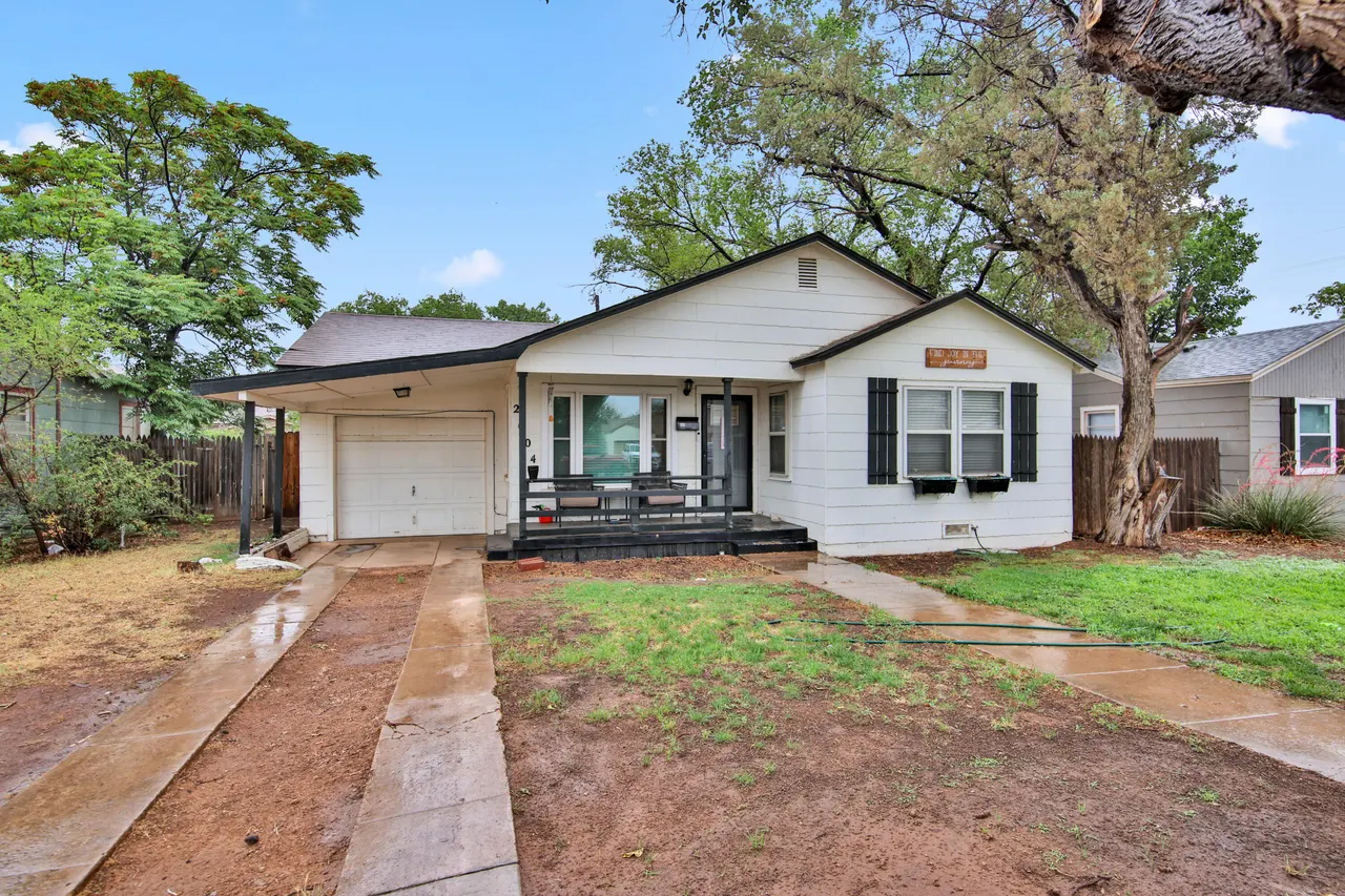 Front exterior — 2604 39th Street, Lubbock, TX 79413
