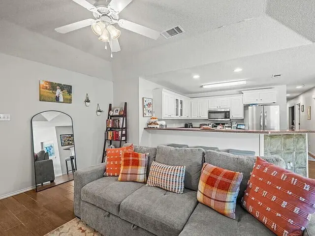 Photo 6 — 3104 110th Street A, Lubbock, TX 79423