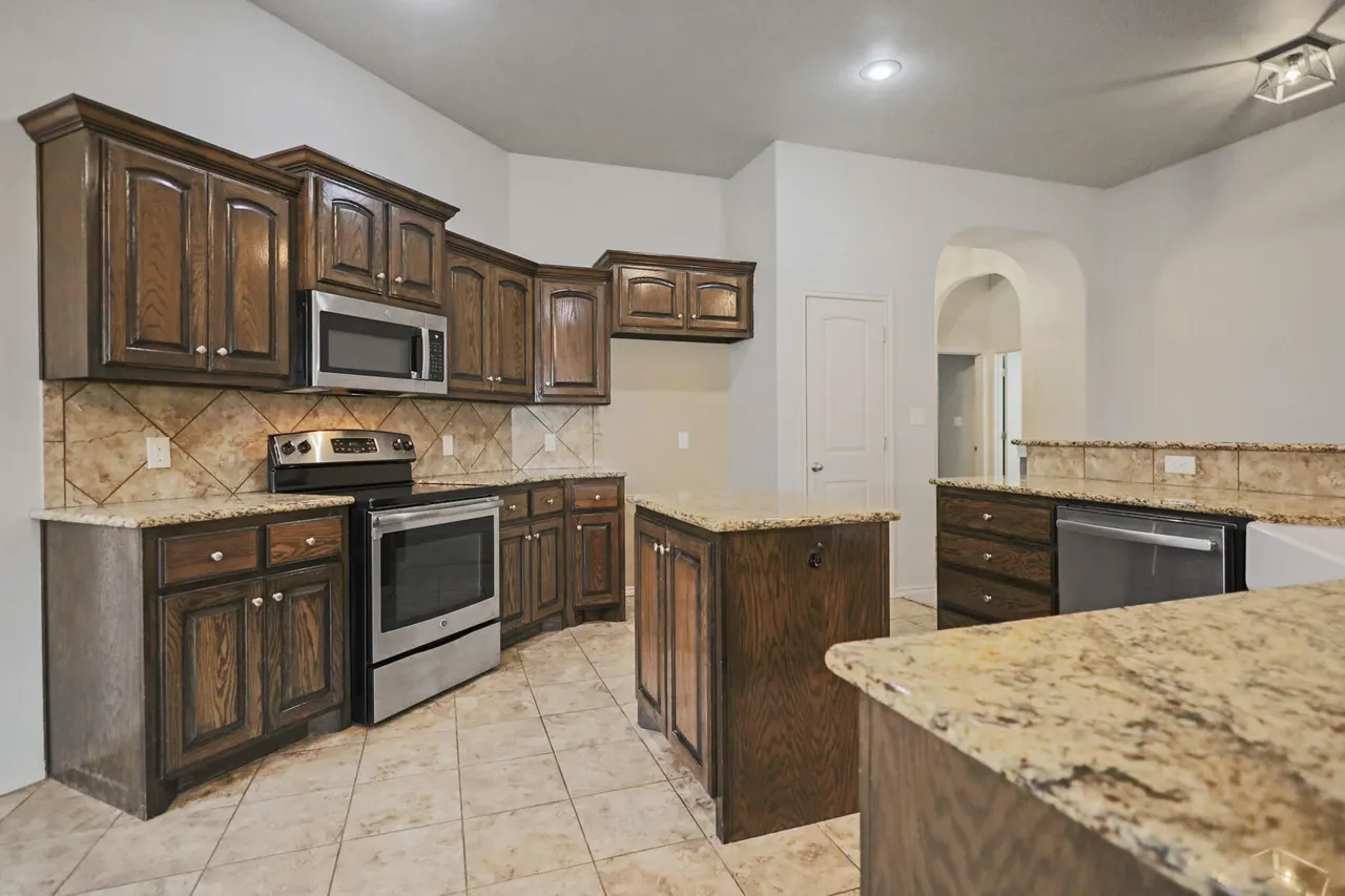 Photo 15 — 7809 85th Street, Lubbock, TX 79424