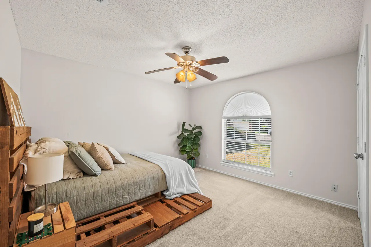 Photo 17 — 6116 6th Street, Lubbock, TX 79416