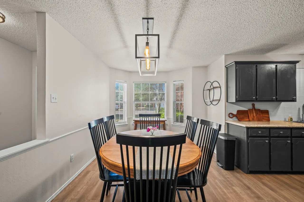 Photo 9 — 6116 6th Street, Lubbock, TX 79416