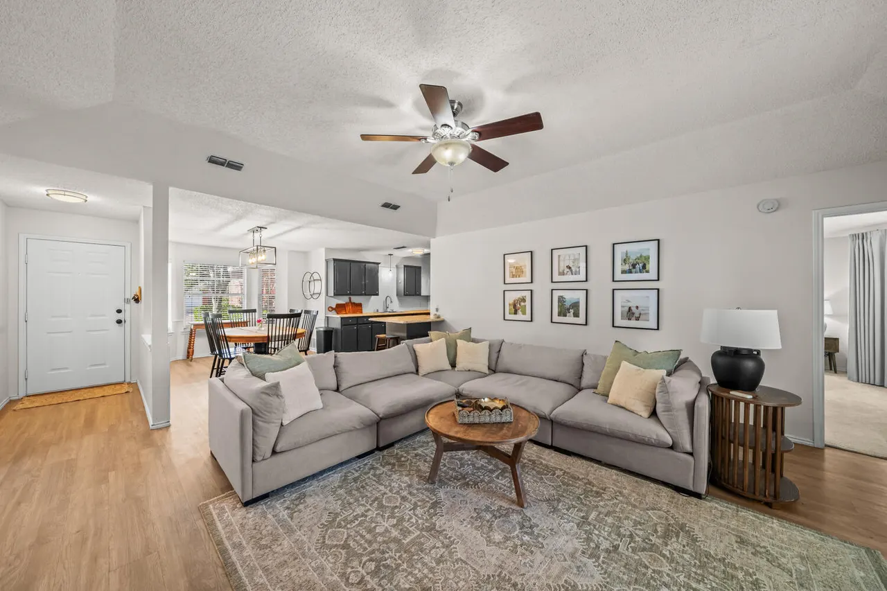 Photo 4 — 6116 6th Street, Lubbock, TX 79416