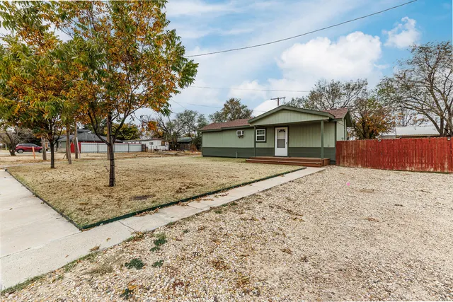Photo 5 — 211 Chestnut-Rear Street, Idalou, TX 79329