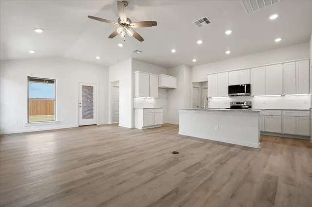 Photo 7 — 6009 Venita Avenue, Lubbock, TX 79407