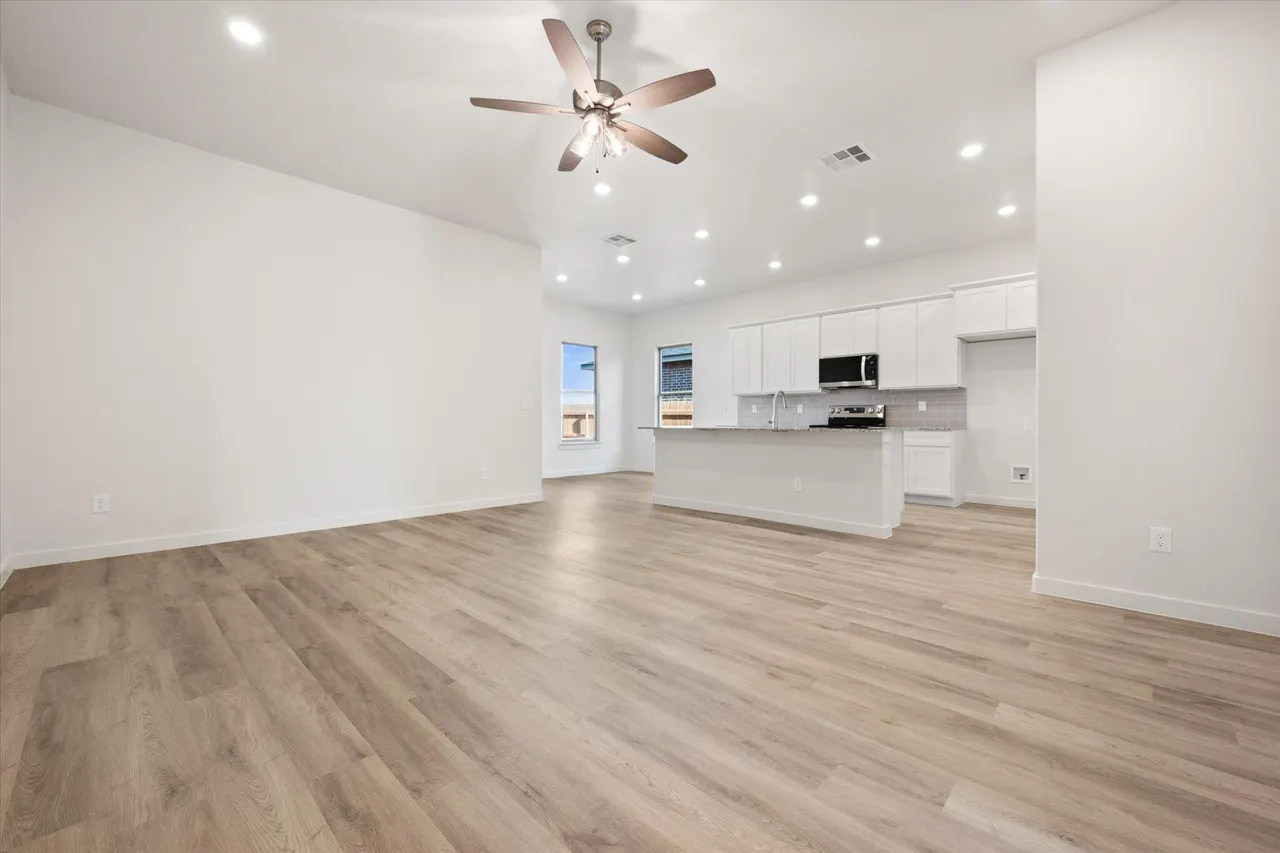 Photo 4 — 3218 Harvest Avenue, Wolfforth, TX 79382