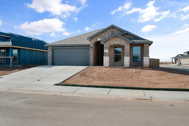 Photo 3 — 908 E 34th Street, Wolfforth, TX 79382