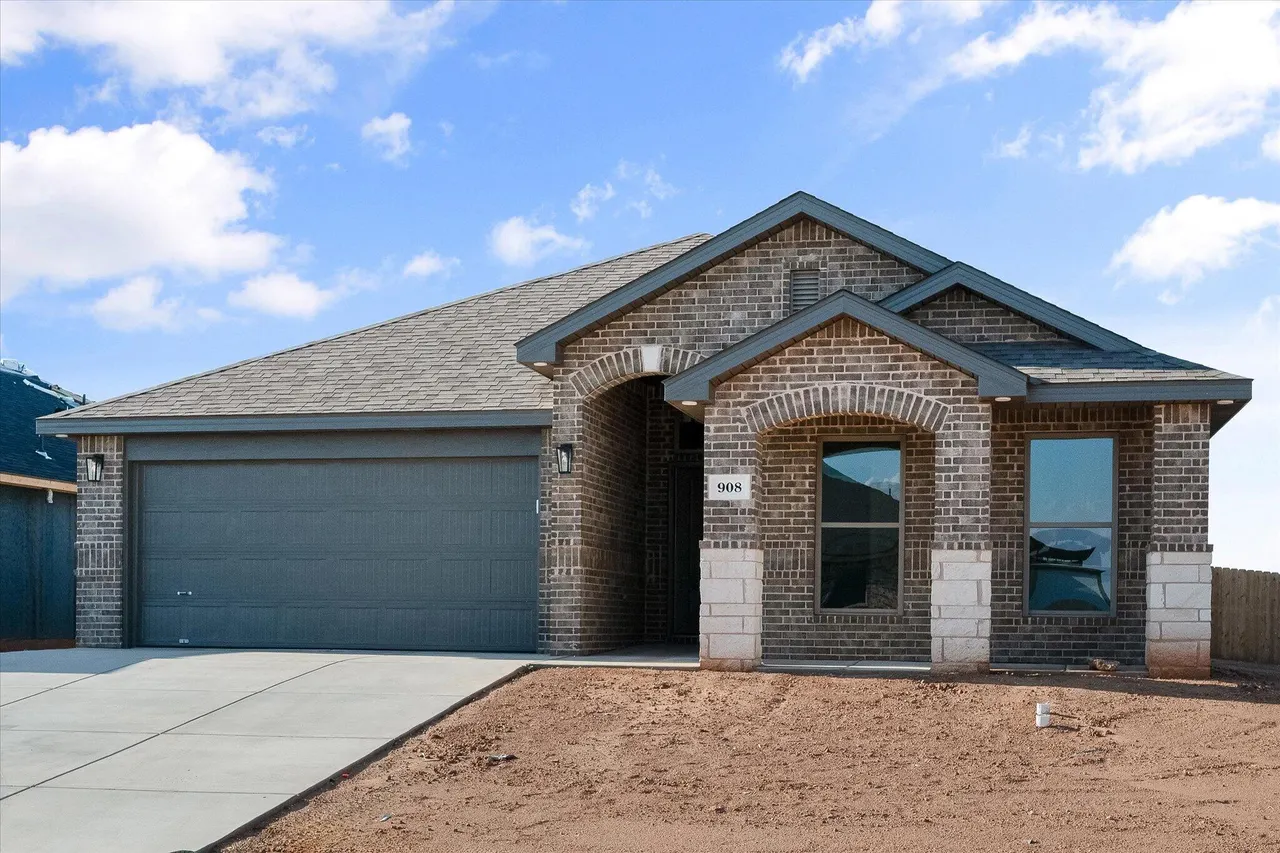 Front exterior — 908 E 34th Street, Wolfforth, TX 79382