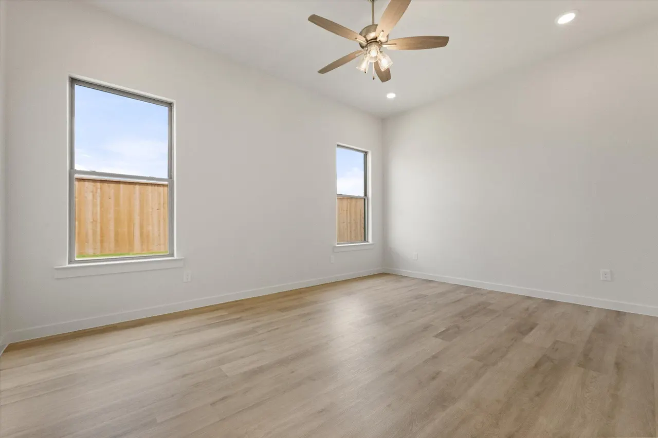 Photo 11 — 7005 53rd Street, Lubbock, TX 79407